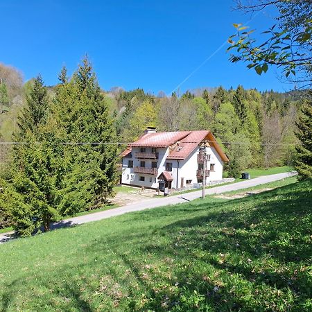 Penzion Zázrifka Zázrivá Exterior foto